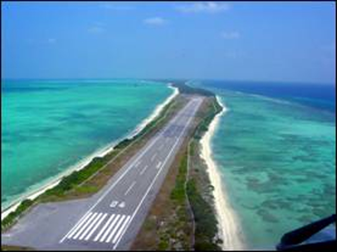 ocean indian landing in strip Islands