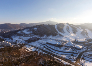 pyeongchang-south-korea-winter-view-ski