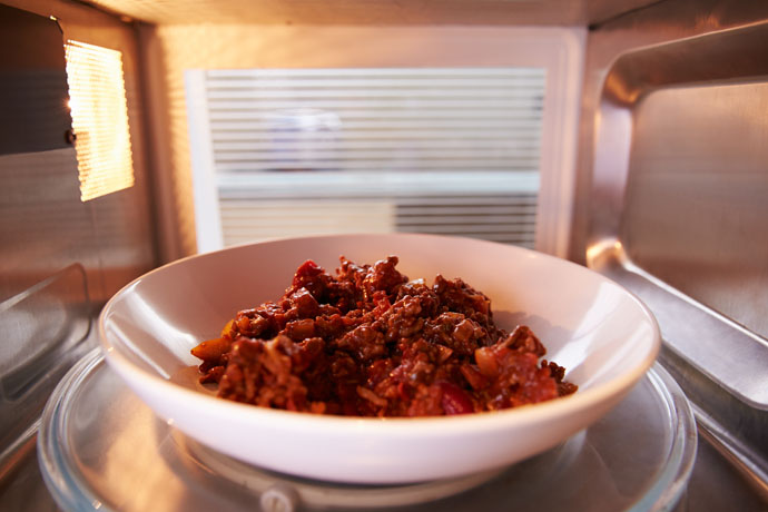 20150917-7-microwaves-can-make-food-toxic